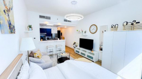 Dubai Marina - Modern Designed - Gorgeous Studio- Close Metro Station